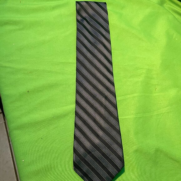 Calvin Klein Tie - Picture 1 of 5